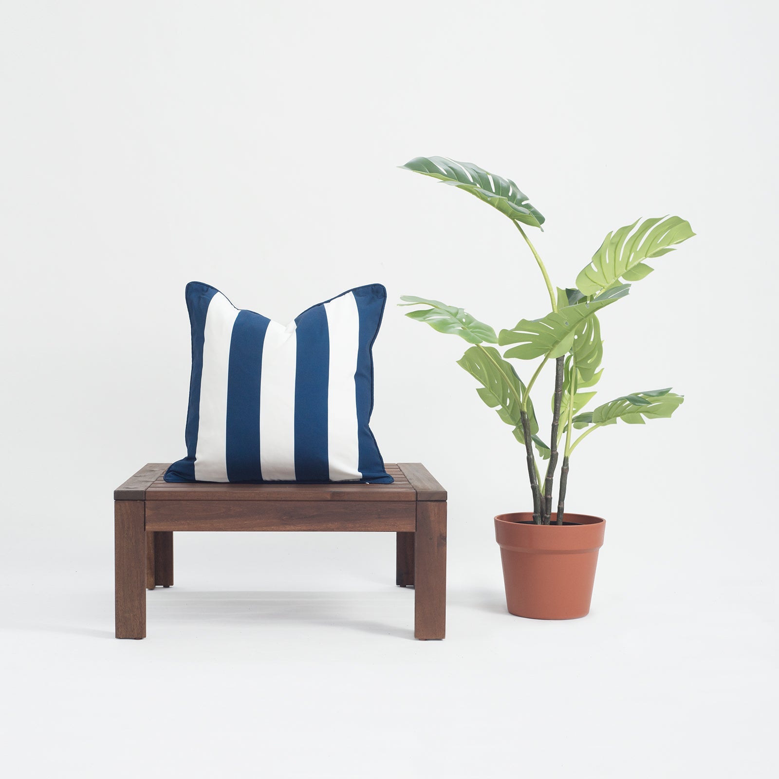 Navy Blue Outdoor Pillow Cover, Stripes, 18"x18"-1