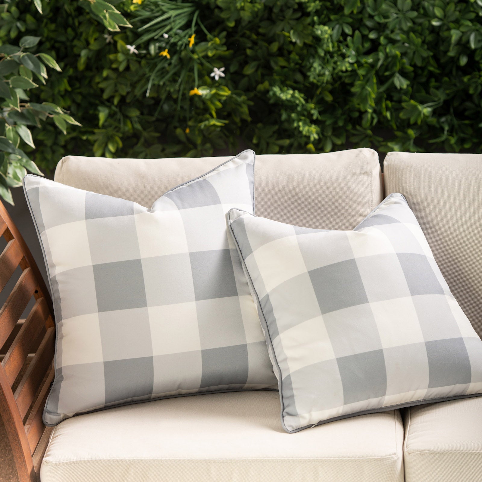 Classic Indoor Outdoor Pillow Cover, Buffalo Check, Gray, 20"x20"