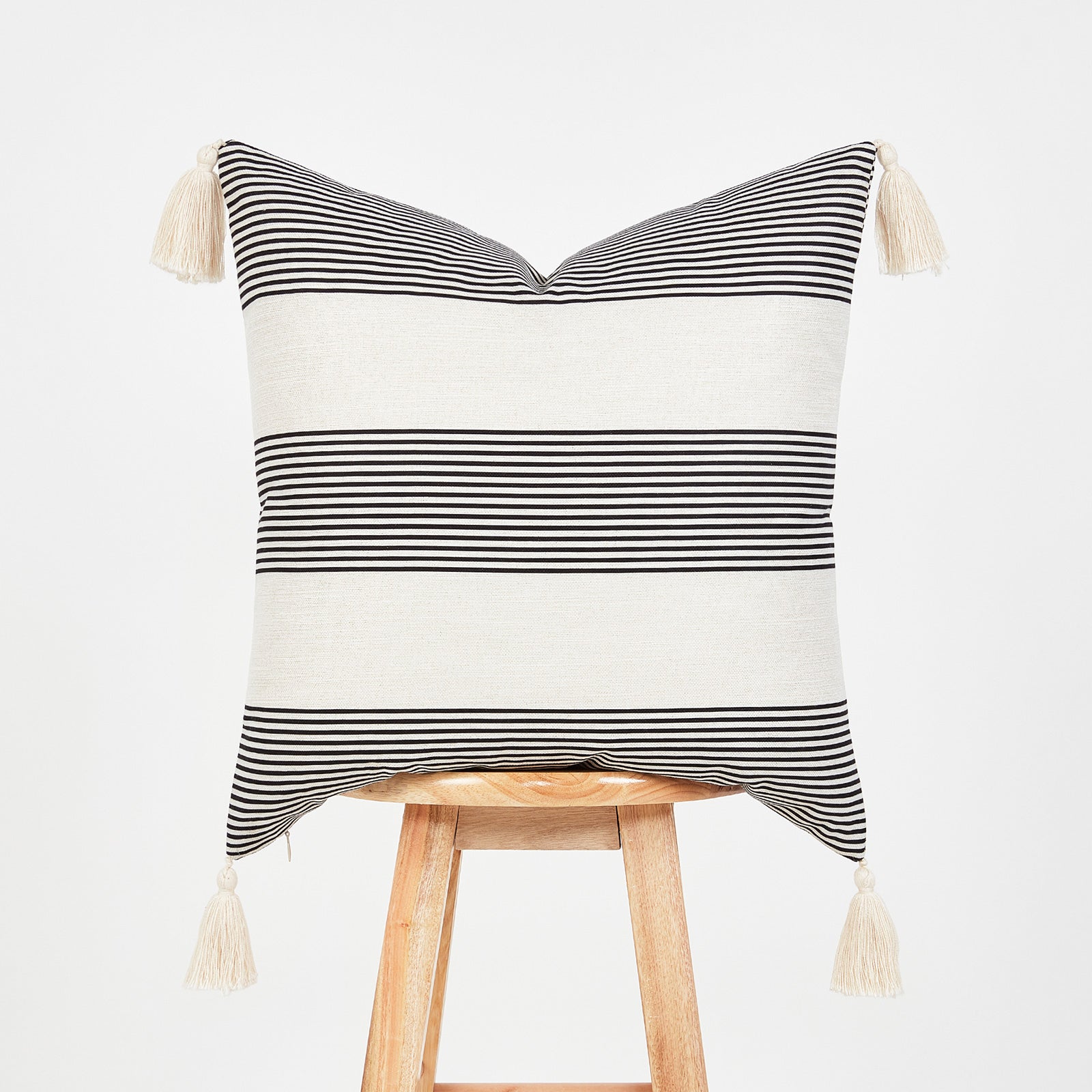 Modern Boho Outdoor Pillow Cover, Striped Tassel, 18"x18"-1