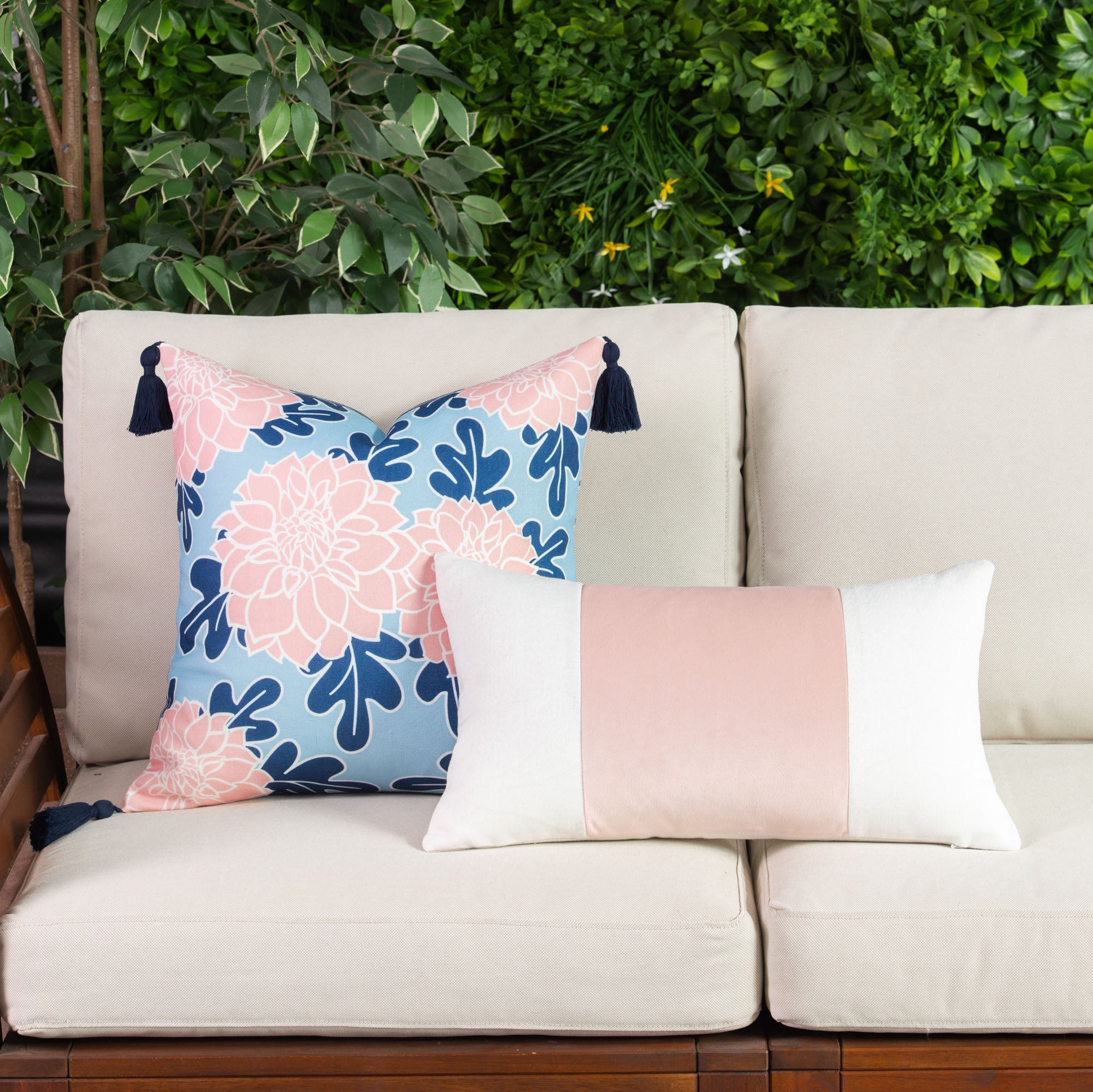 Coastal Indoor Outdoor Lumbar Pillow Cover, Terra, Wide Stripe, Pink, 12"x20"
