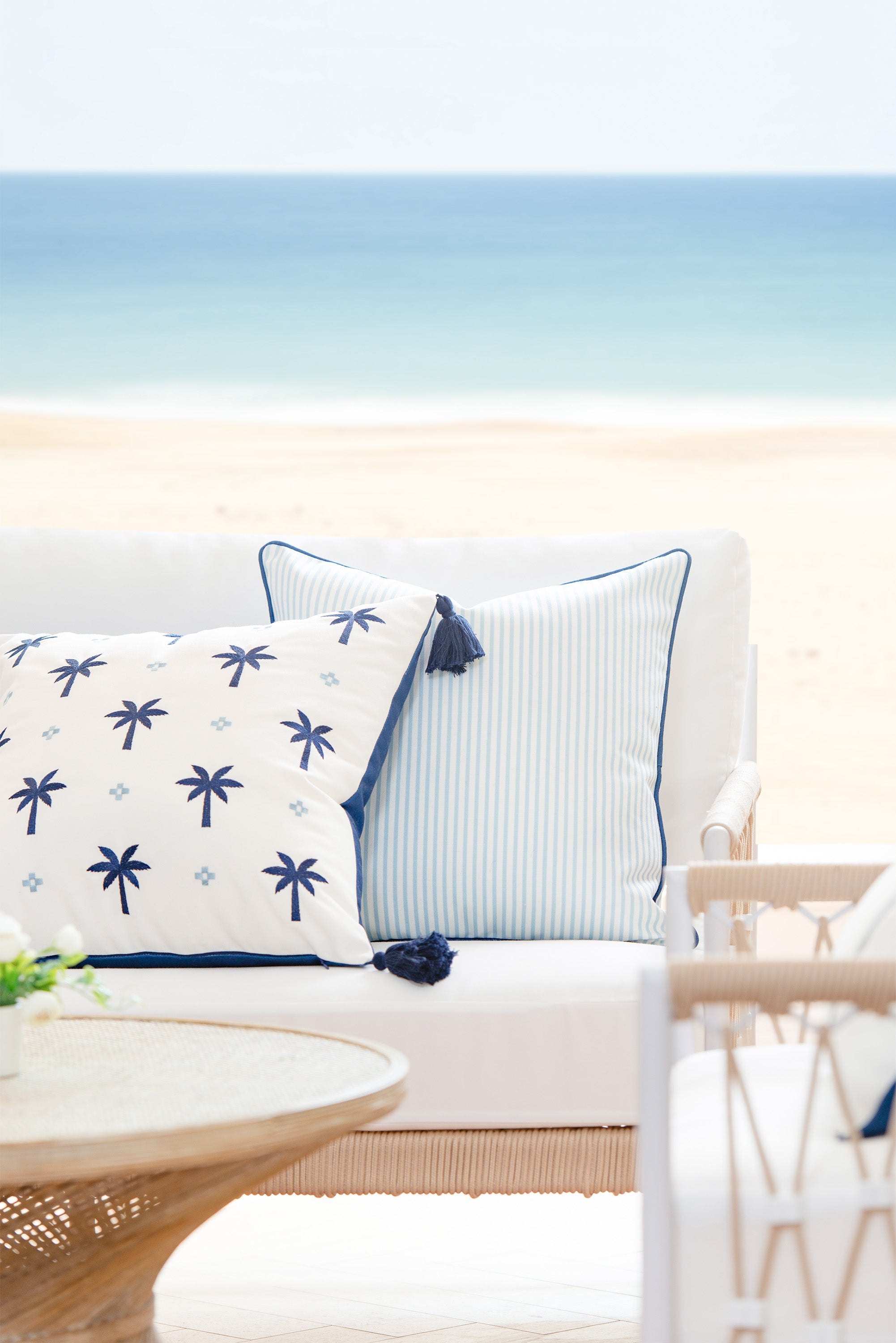 Coastal Hampton Style Indoor Outdoor Pillow Cover, Stripe, Blue, 20"x20"