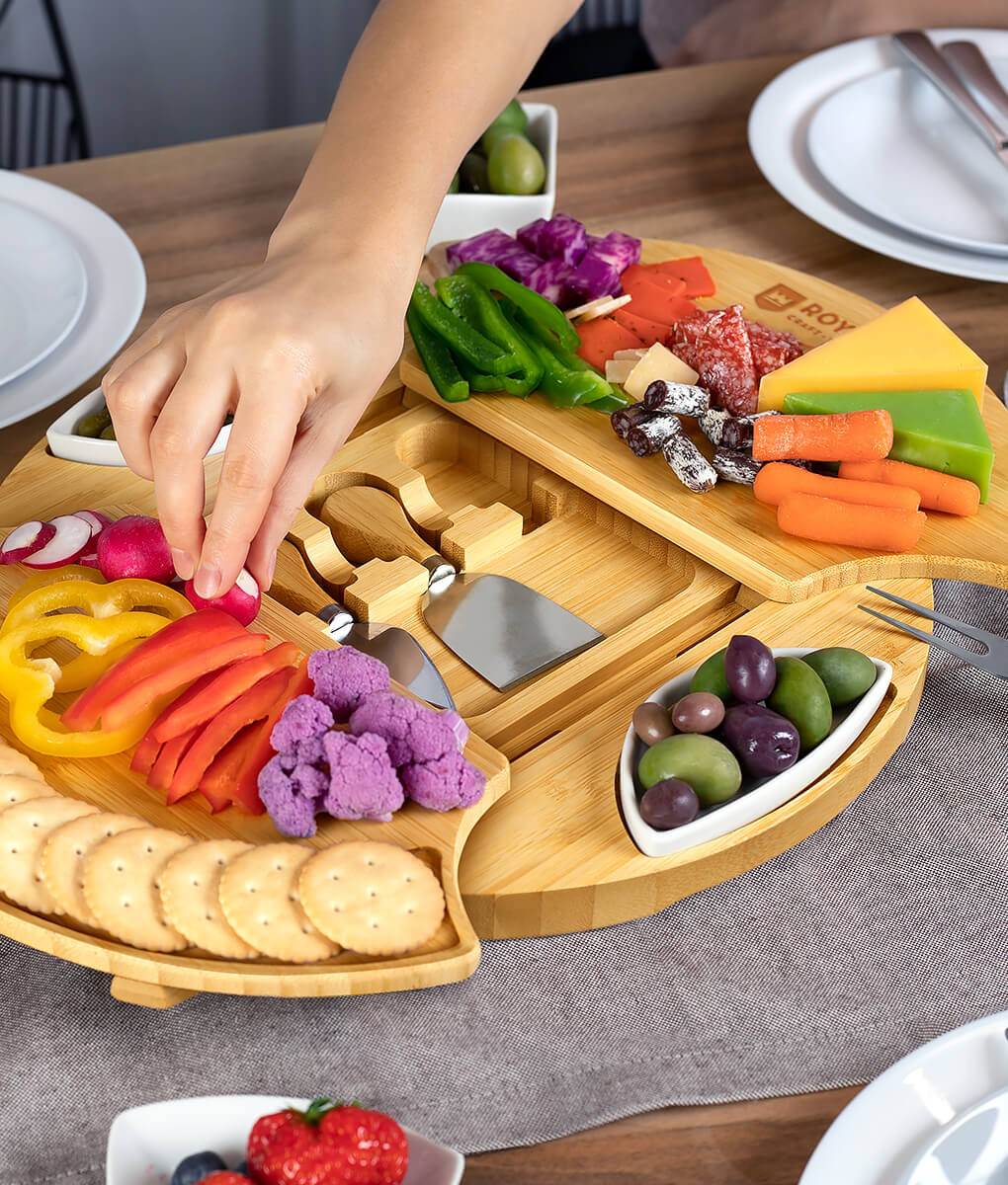 Rotating Cheese Board With Knives